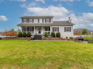 193 Creamery Pond Rd, Chester, NY 10918