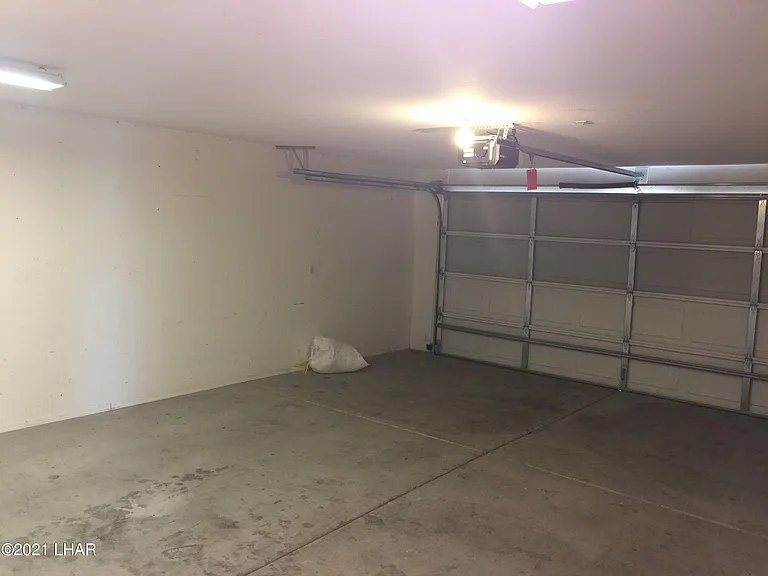 127 Nelson Ln — Photo 13