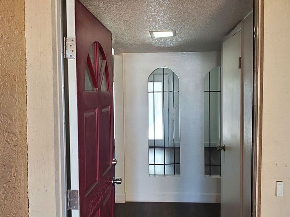 3rd image of 3834 Cirrus Ave