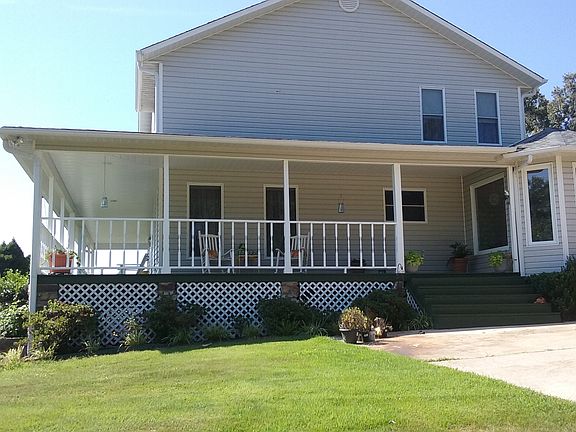 Side porch/add. parking pad