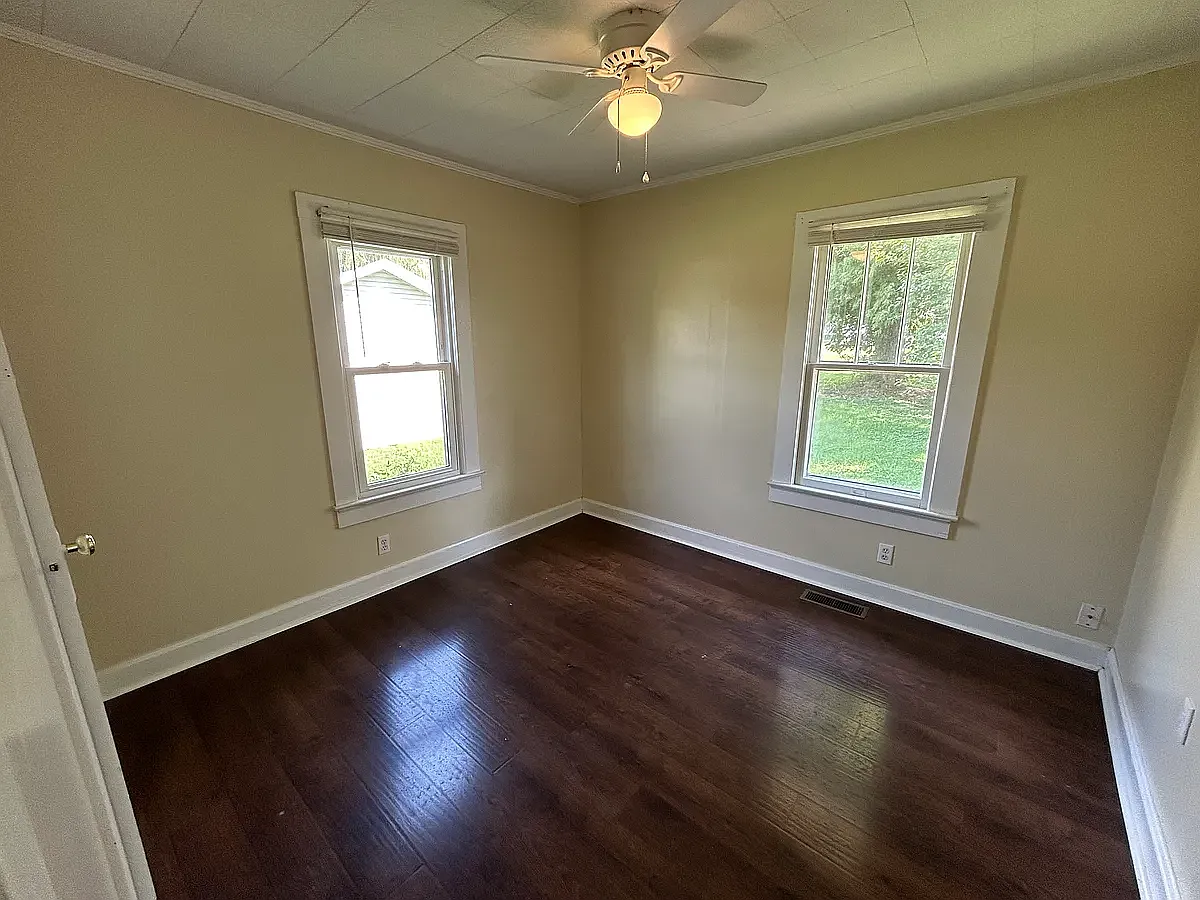 2 bed, 825 sqft, $850 — Photo 3