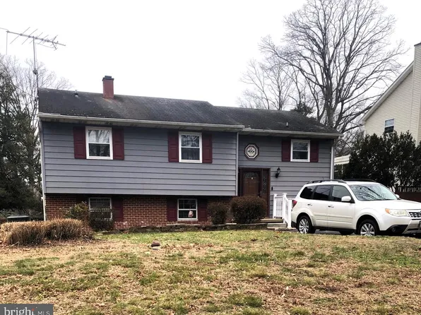 201 Southwood Rd, Pasadena, MD 21122