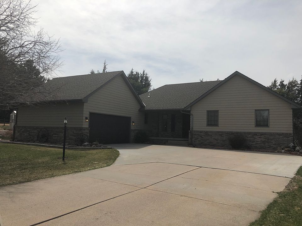 1st image of 41 Redwood Dr