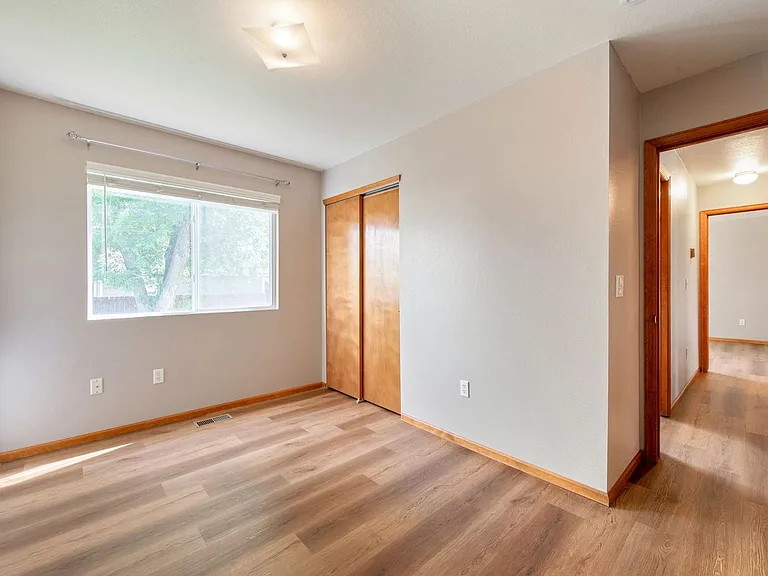 3809 Hamilton Ave — Photo 10