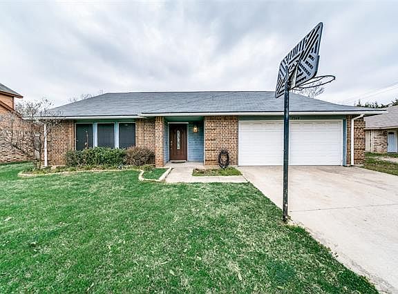 2nd image of 7504 Mayfair Cir