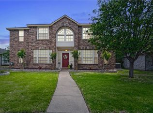7033 Fox Dr, The Colony, TX 75056