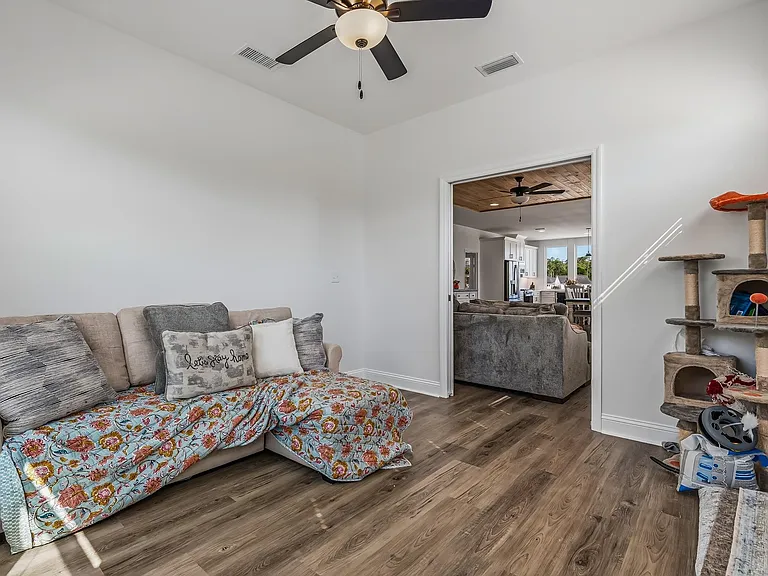 3836 Ardmore Ln — Photo 16