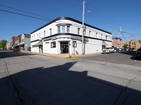 2nd image of 203 Elm St #4883449b2