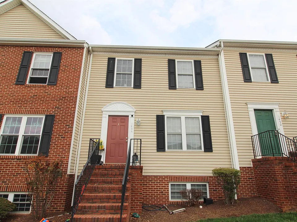 1454 Miller Spring Ct