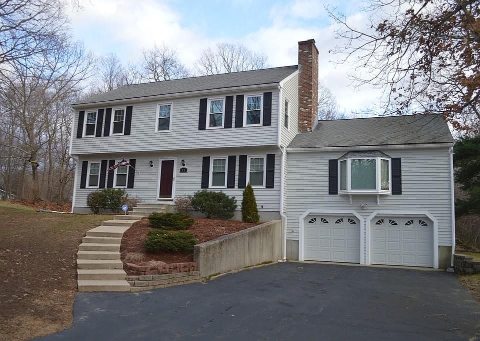 1st image of 13 Wildwood Cir