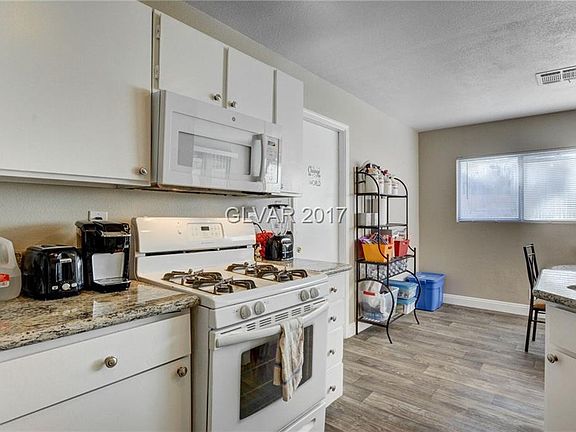 4th image of 4044 Broadriver Dr