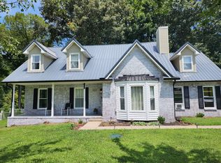 3426 Clearwater Dr, Clarksville, TN 37042