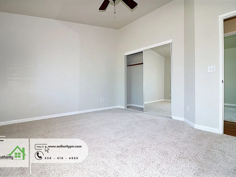 3657 Santa Rosa Way — Photo 16