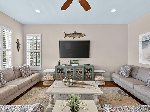 5th image of 4480 Ocean View Dr