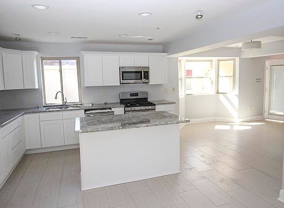 3rd image of 4213 Montrachet Dr