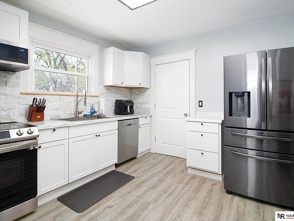 5th image of 4618 Madison Ave