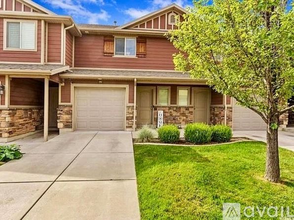 1790 E Whitetail Way