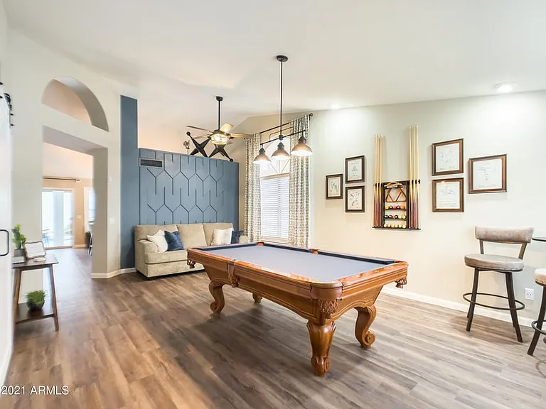 1218 E Seahorse Ln — Photo 8