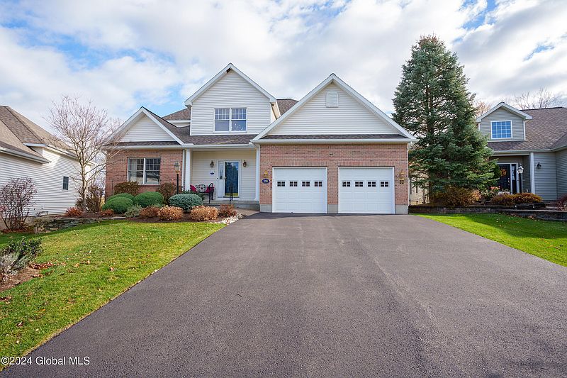 2nd image of 24 Cheshire Way