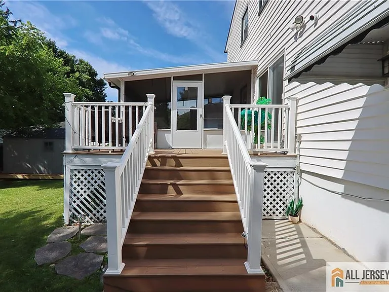 1299 Kline Pl — Photo 16