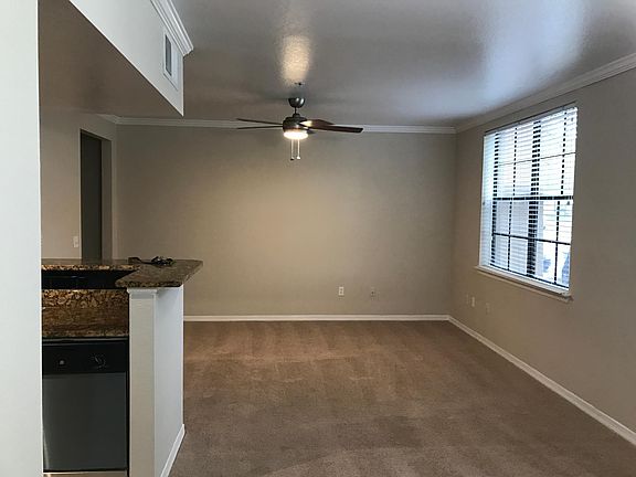 5th image of 1675 Lakemont Ave APT 304