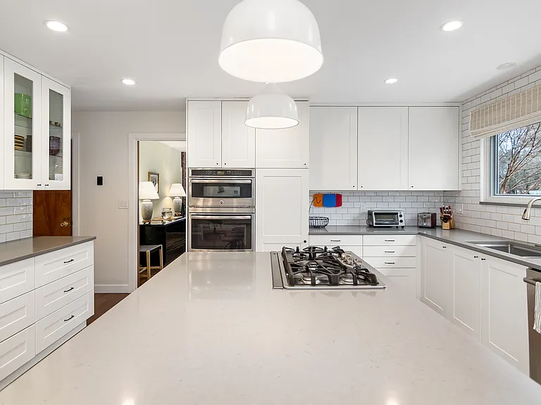 1 Brightfield Ln — Photo 24