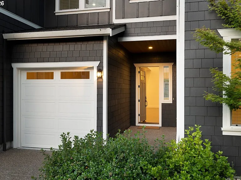 2751 Dahlia Dr — Photo 4