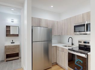62 Sharon St #1R, Brooklyn, NY 11211