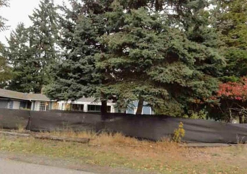 2nd image of 145 167th St E