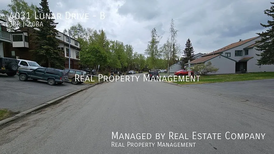 Fully Remodeled Three Bed Two Bath Townhome Near U-Med District — Photo 2