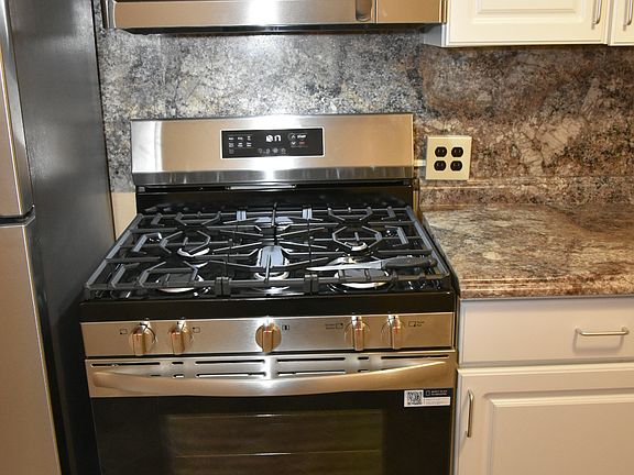 4th image of 3300 Indian Queen Ln #1