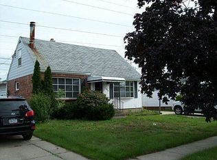 145 Heather Rd, Cheektowaga, NY 14225