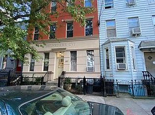 162 Eagle St #2B, Brooklyn, NY 11222