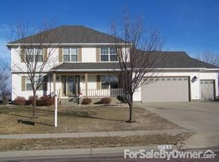 2705 Mulligan Dr, Yankton, SD 57078