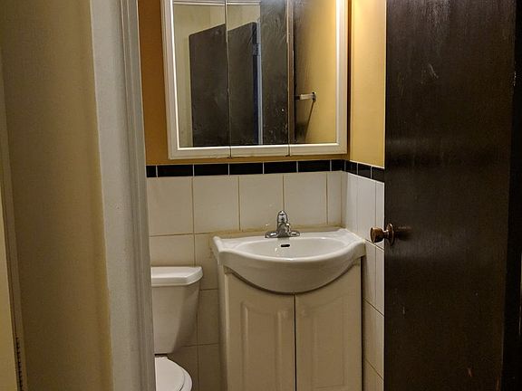 4th image of 2629 N Hampden Ct APT 512