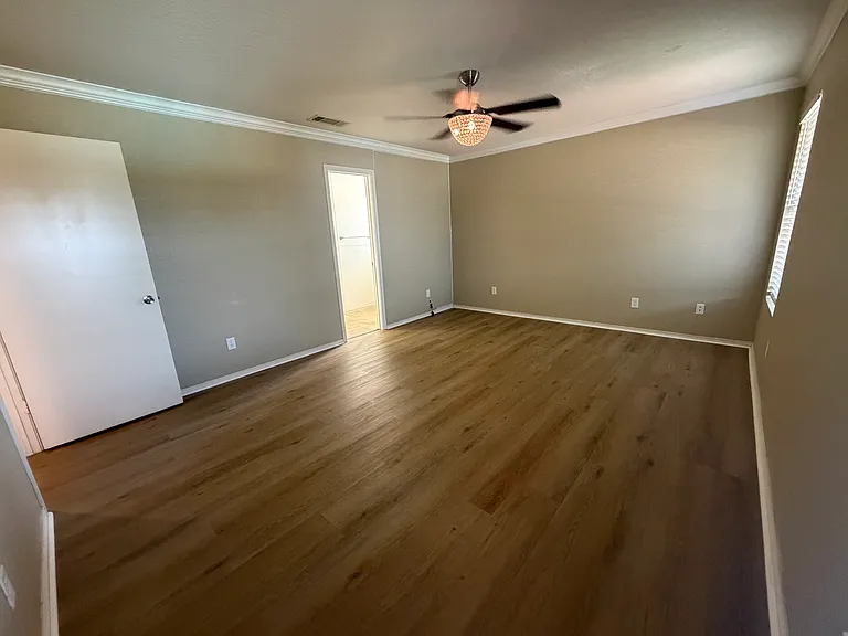 3505 Lakecrest Dr — Photo 14