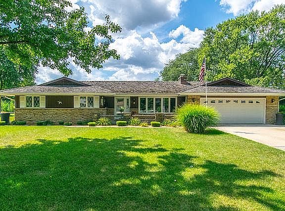 2nd image of 1005 Cassie Dr