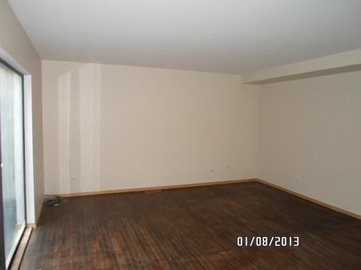 2nd image of 1801 W Touhy Ave Unit L