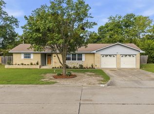 809 Pershing Dr W, Ardmore, OK 73401