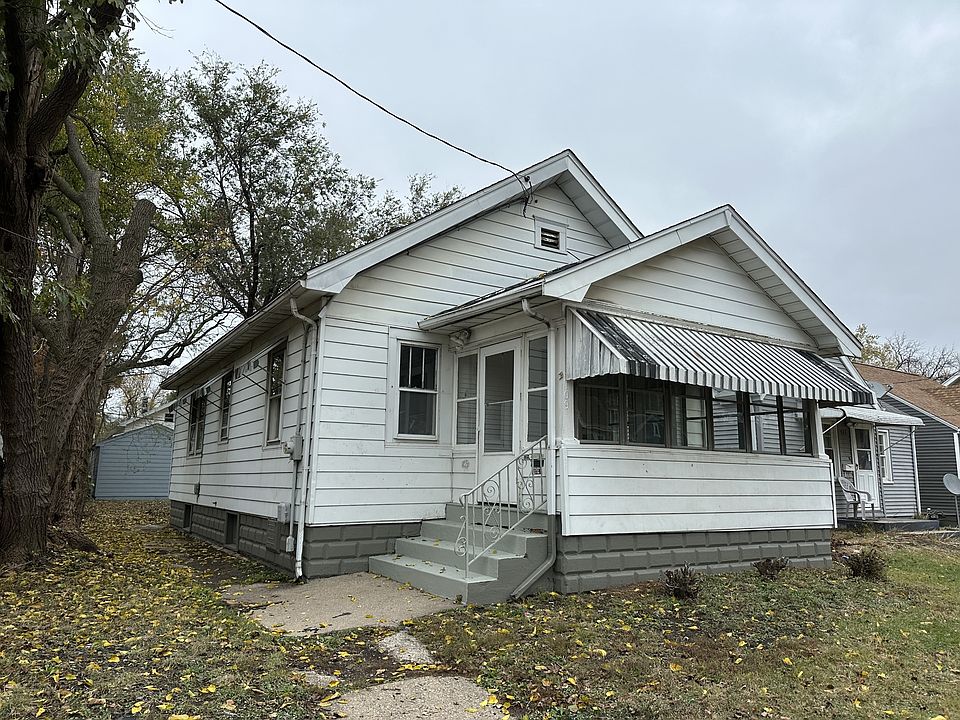 1st image of 109 E Virginia Ave