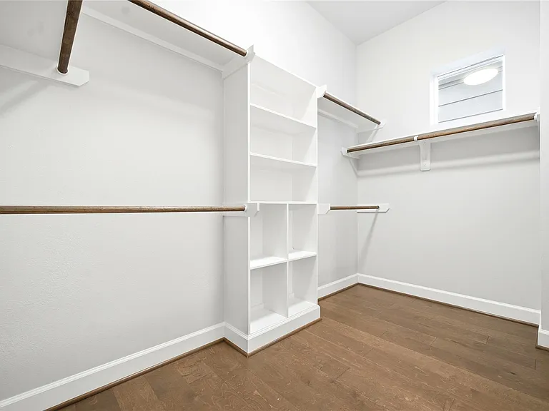4208 Koehler St #B — Photo 22