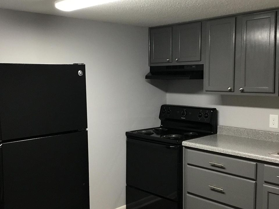 2nd image of 2605 52nd St APT D7