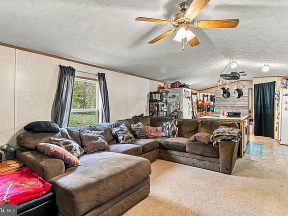 4th image of 1351 Miller Rd