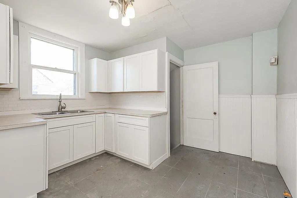 3 bed, 1248 sqft, $1,695 — Photo 4