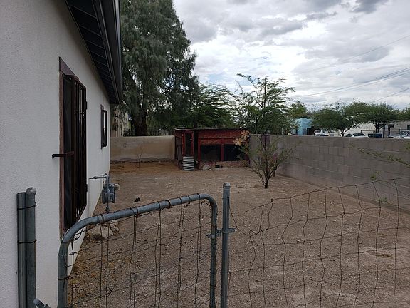5th image of 880 S 10th Ave