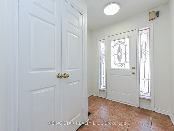 4th image of 16 Elmpark Ct