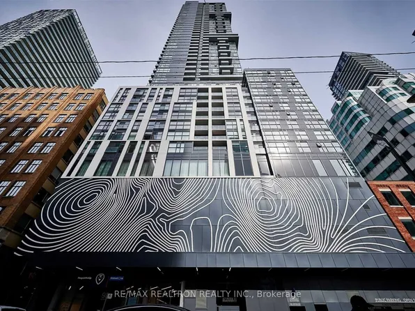 87 Peter St, Toronto, ON