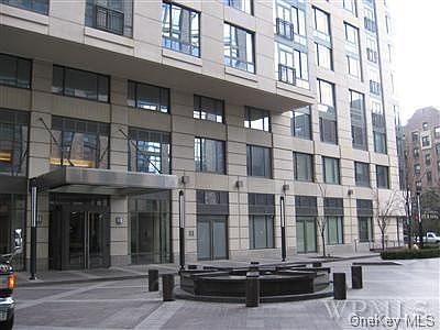 1st image of 10 City Pl APT 25F