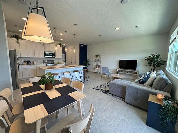 3rd image of 661 LONGBOAT DRIVE