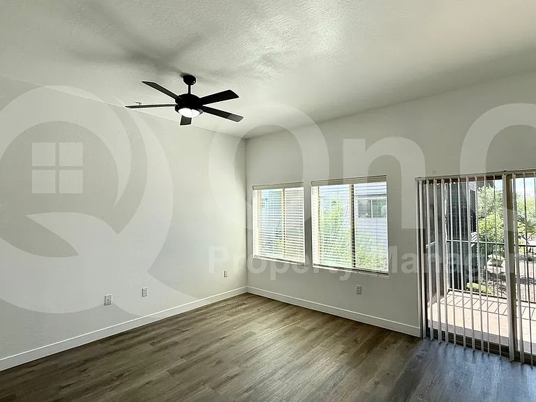 9160 N 67th Ave #226 — Photo 38